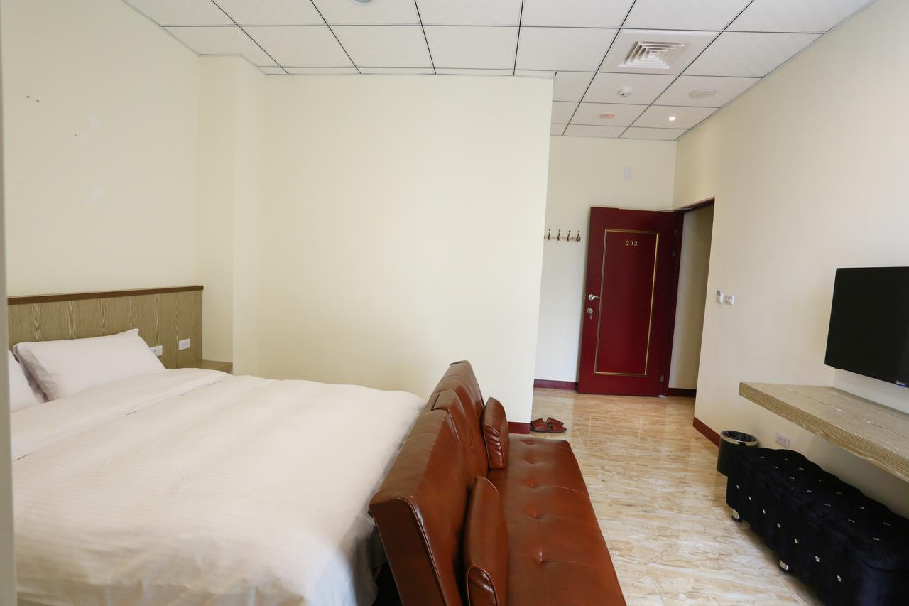 Changju Hotel-附免費停車位 Taitung ภายนอก รูปภาพ